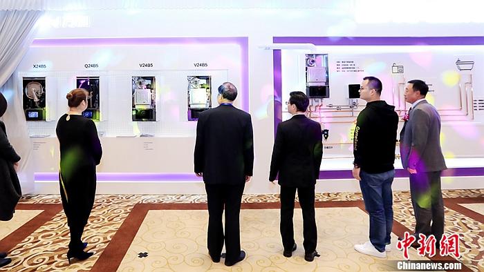 长征娱乐发布壁挂炉新品B5